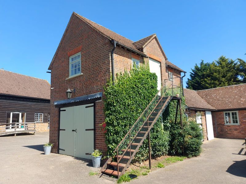 Property photo 1 of 14 Photo 8