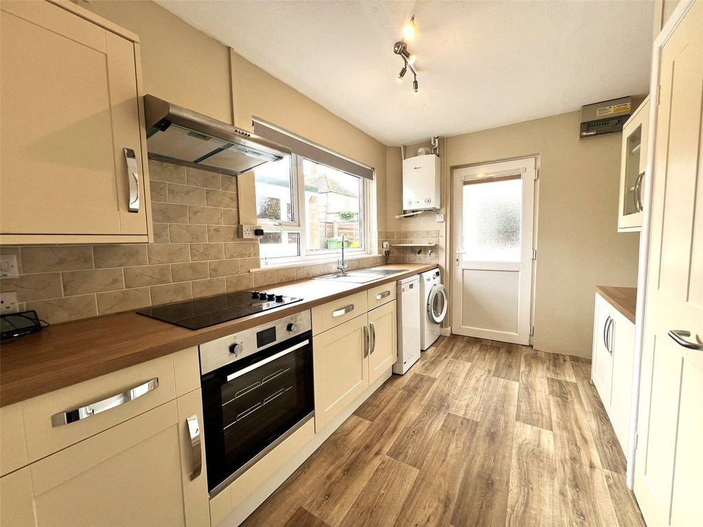 Property photo 2 of 8 Picture No. 07