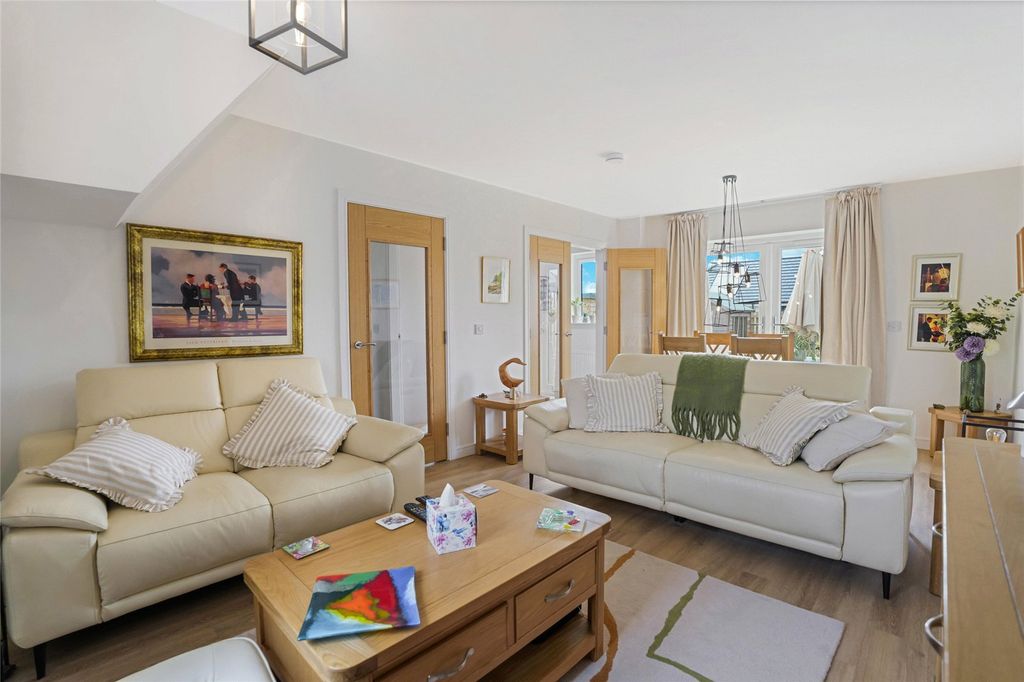 Property photo 2 of 21 Picture No. 04