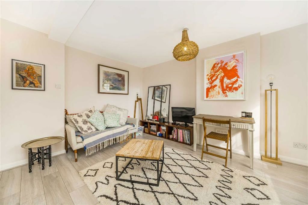 Property photo 3 of 5