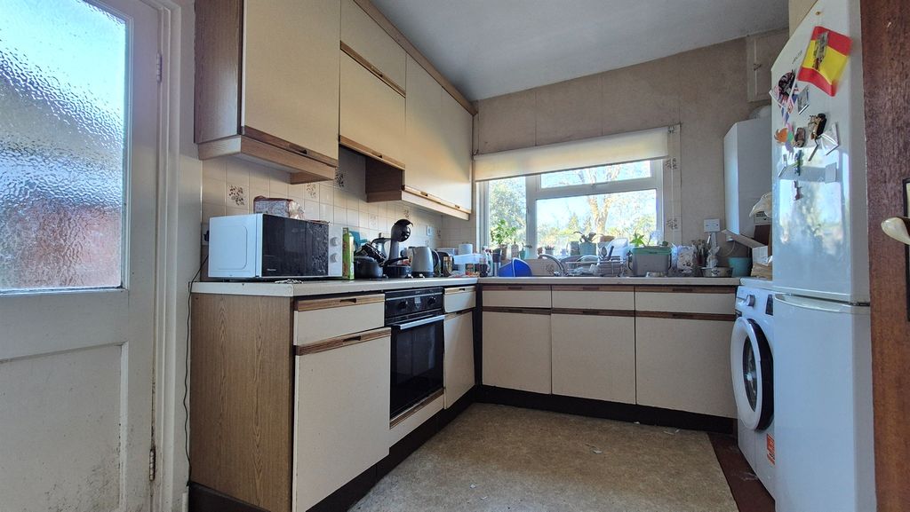 Property photo 3 of 4