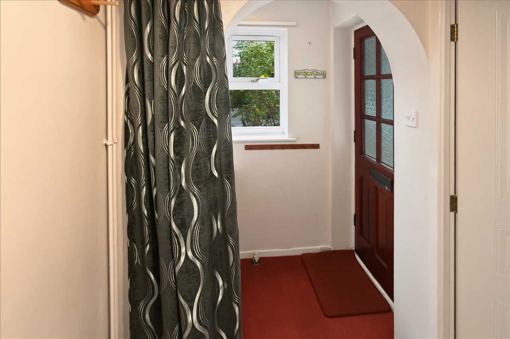 Property photo 3 of 16 Entrance