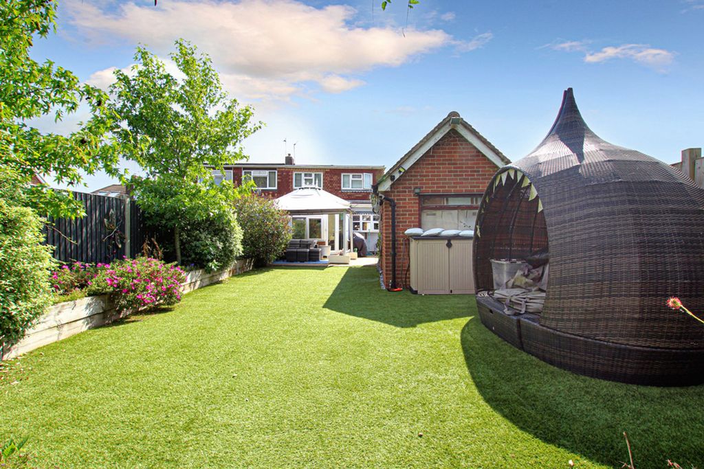 Property photo 2 of 16