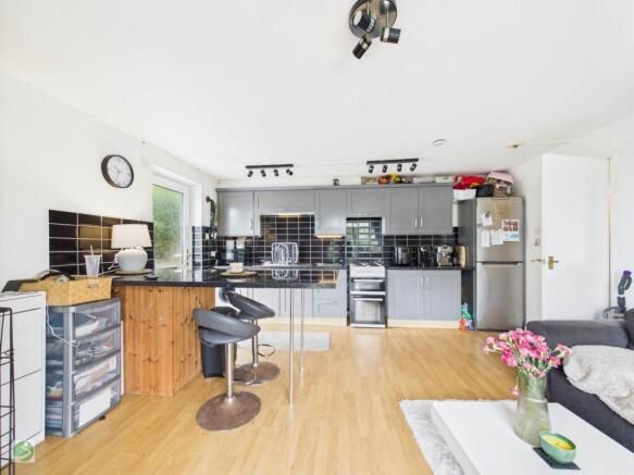 Property photo 3 of 4