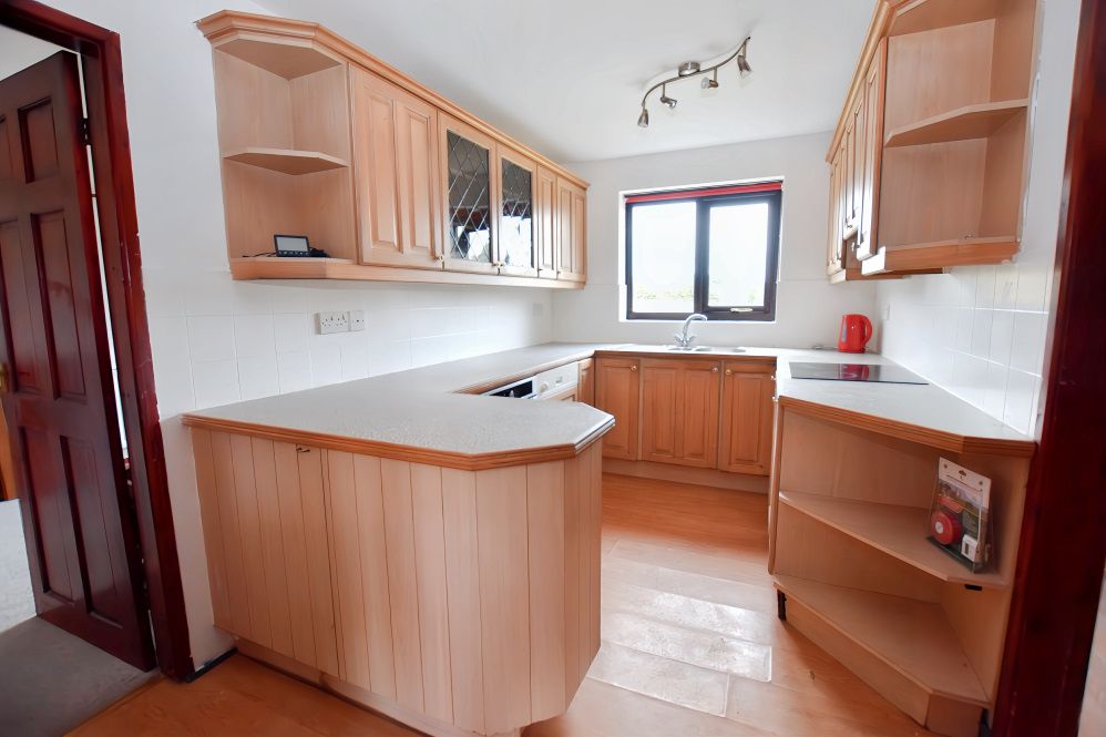 Property photo 2 of 22 Kitchen 1