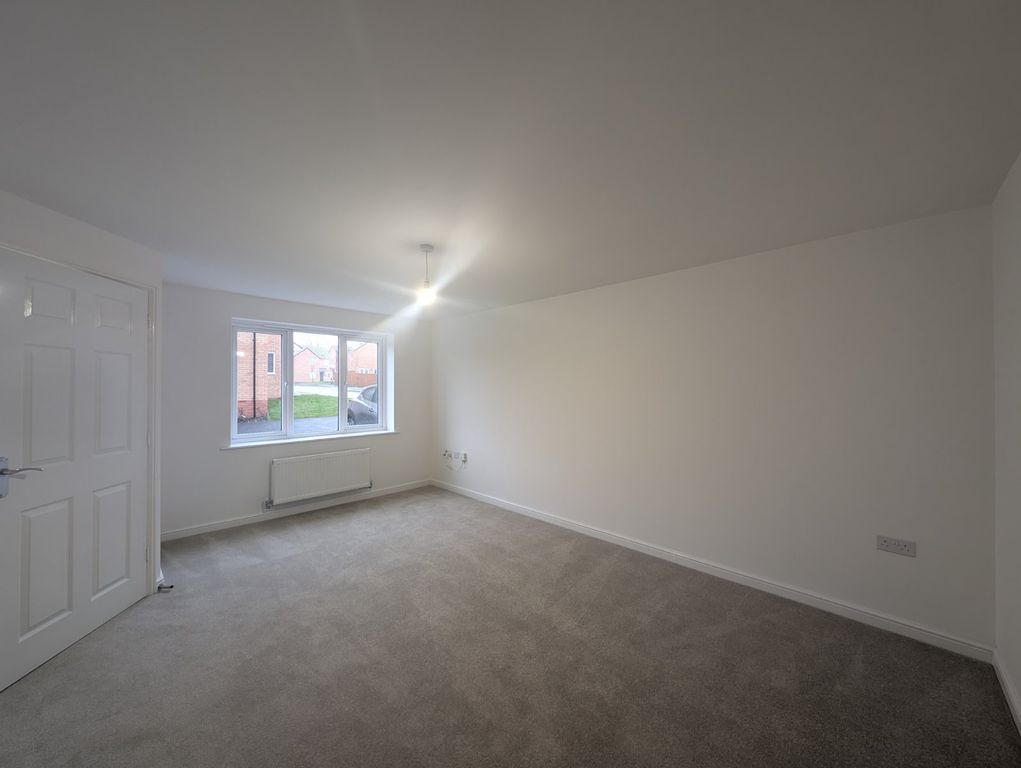 Property photo 2 of 19 Picture No. 03