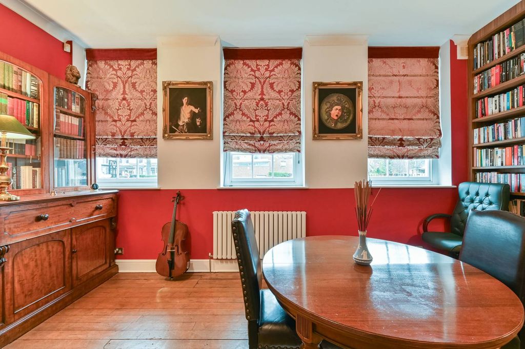 Property photo 3 of 10