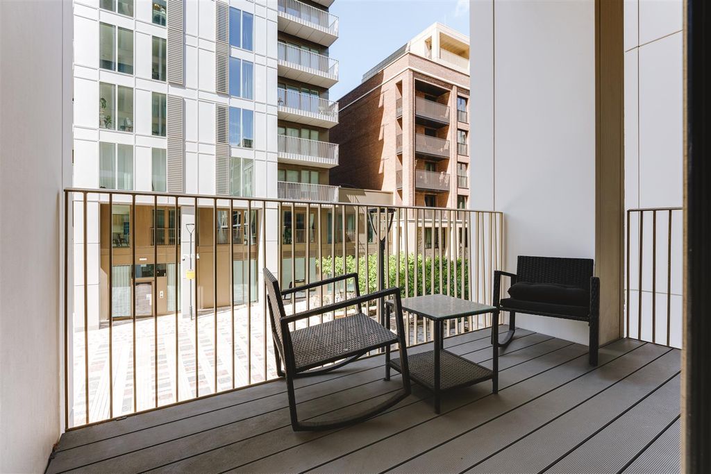 Property photo 3 of 20 Bouchon Point-6.Jpg