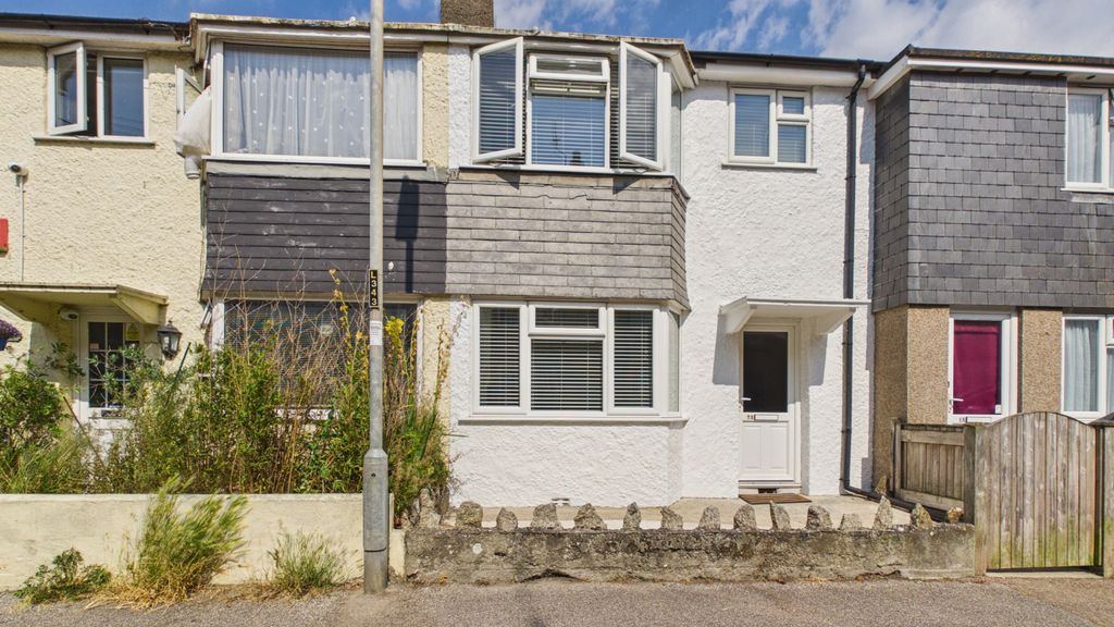 Property photo 1 of 10 3 Bedroom Semi-Detached House For Sale