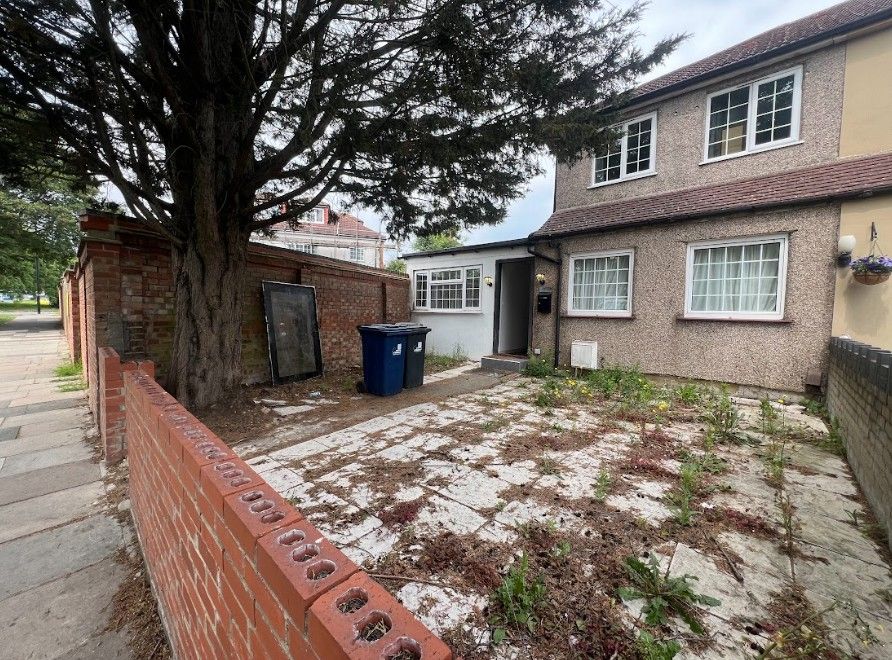 Property photo 1 of 4