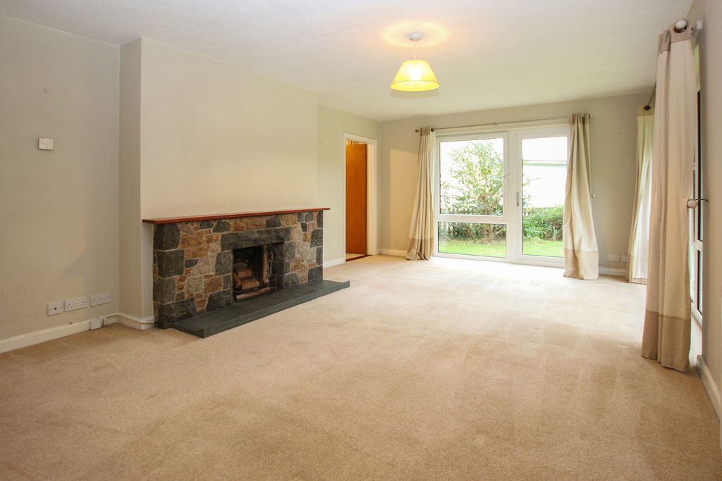 Property photo 3 of 16 Photo 2