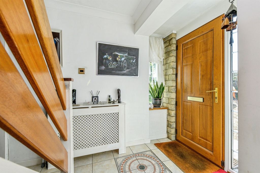 Property photo 3 of 18