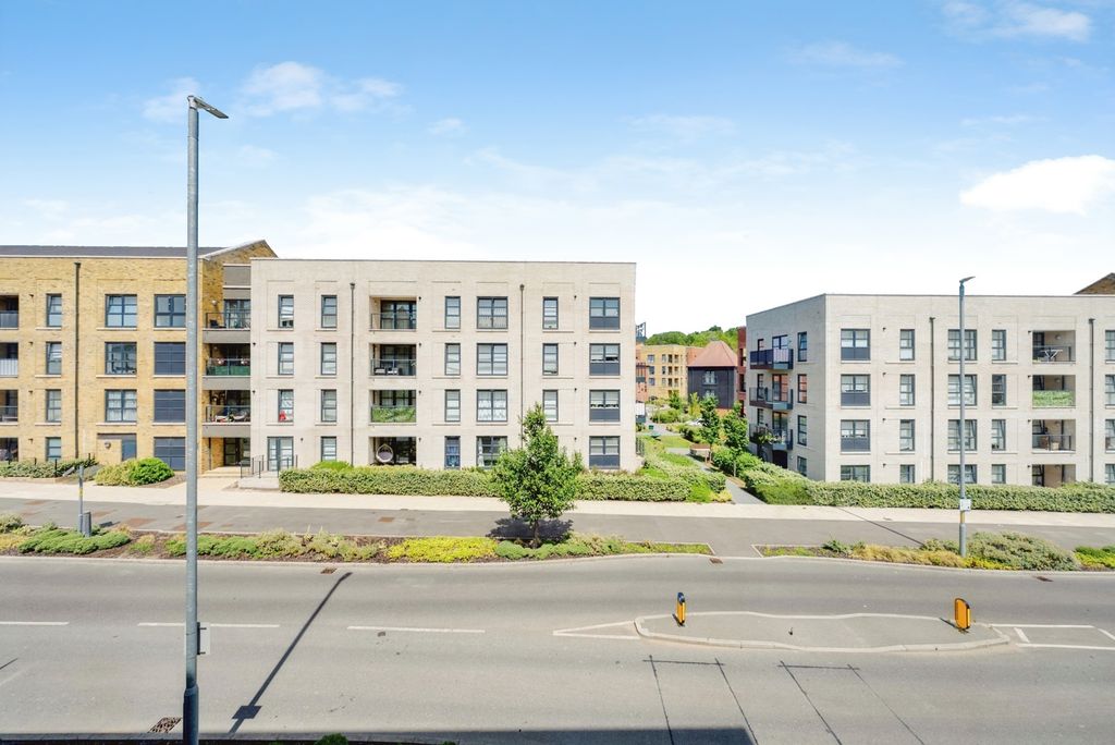 Property photo 1 of 16 Pbox-Img.Jpg