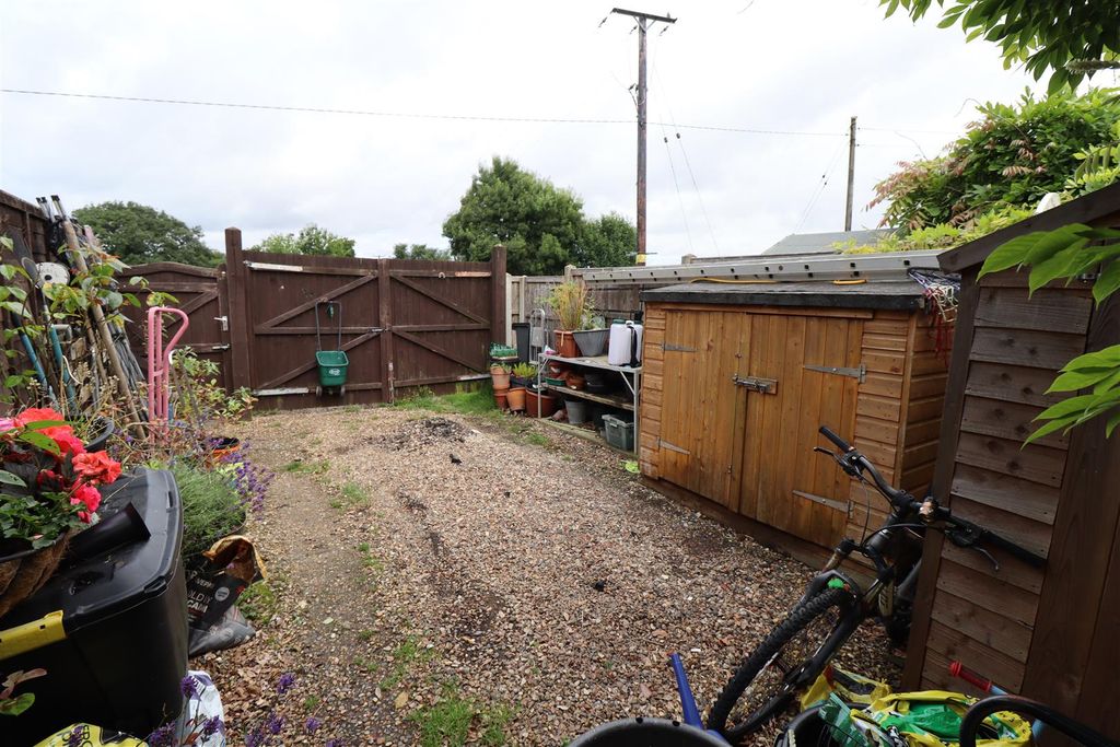 Property photo 3 of 21 Parking To Rear