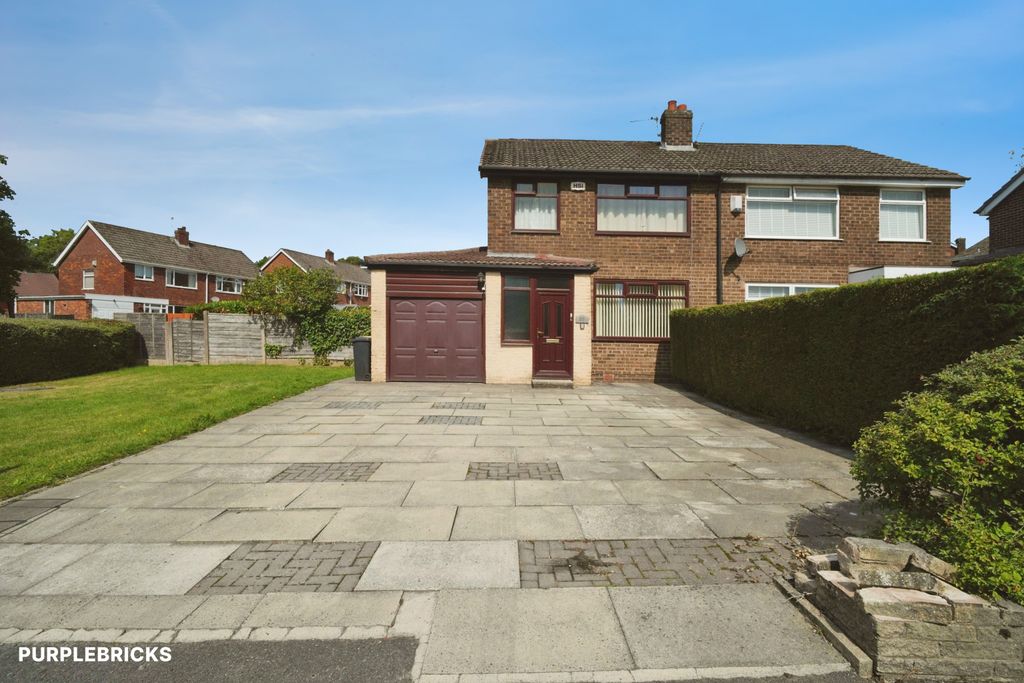 Property photo 2 of 26