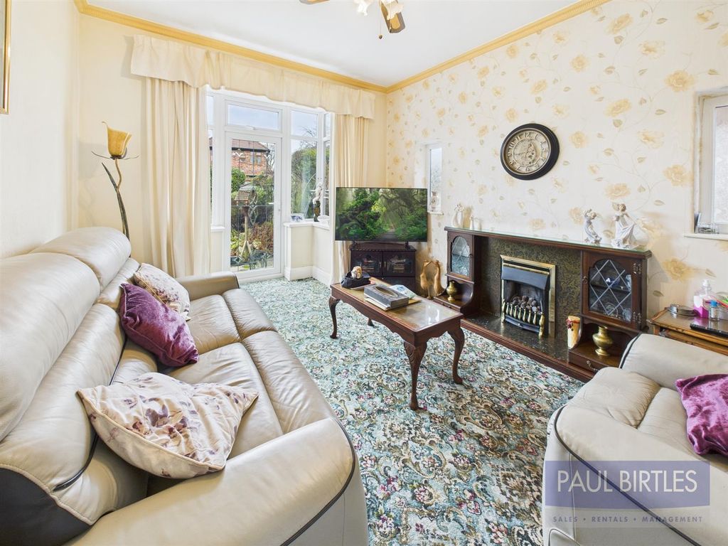 Property photo 3 of 23 Cam04378G0-Pr0277-Still032.Jpg