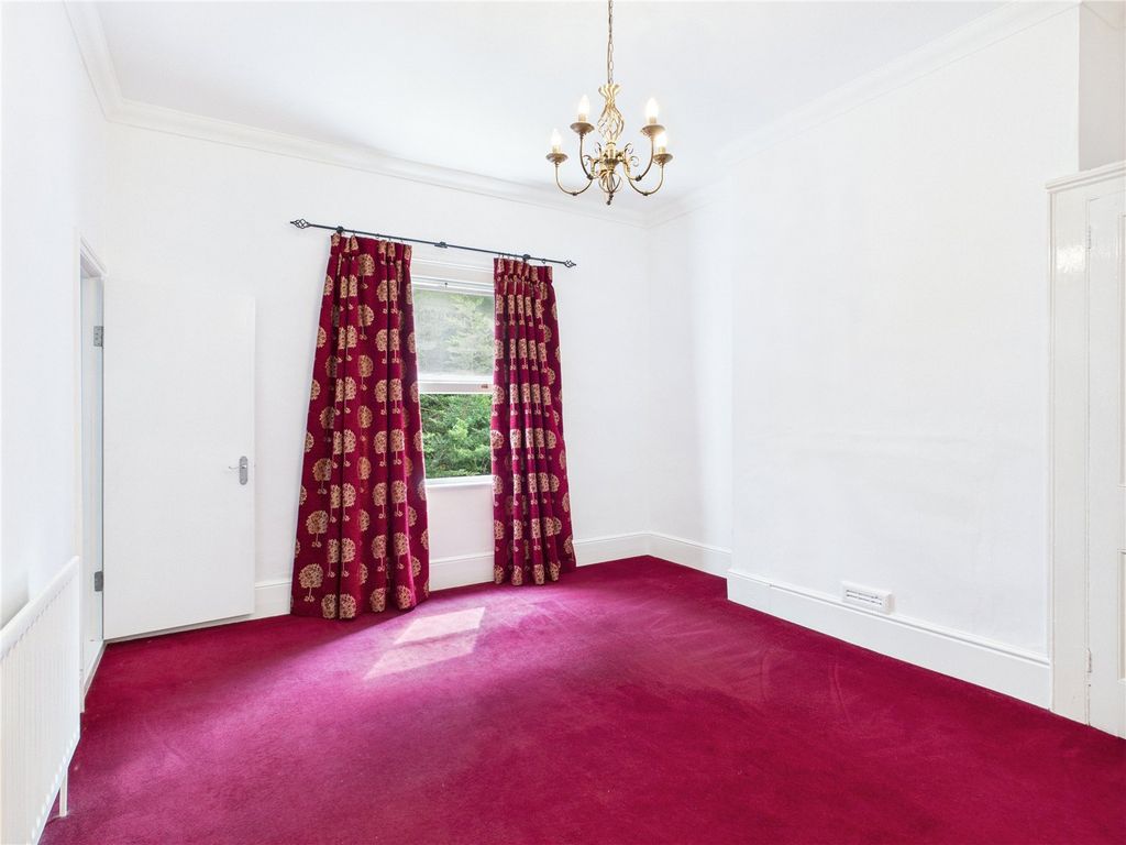 Property photo 2 of 14 Picture No. 13