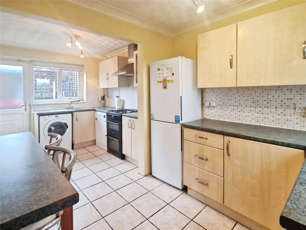 Property photo 3 of 20 Picture No. 34