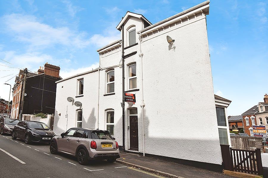 Property photo 1 of 10