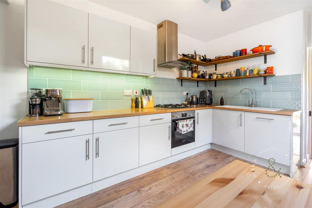 Property photo 2 of 33 Arran-Street-15.Jpg