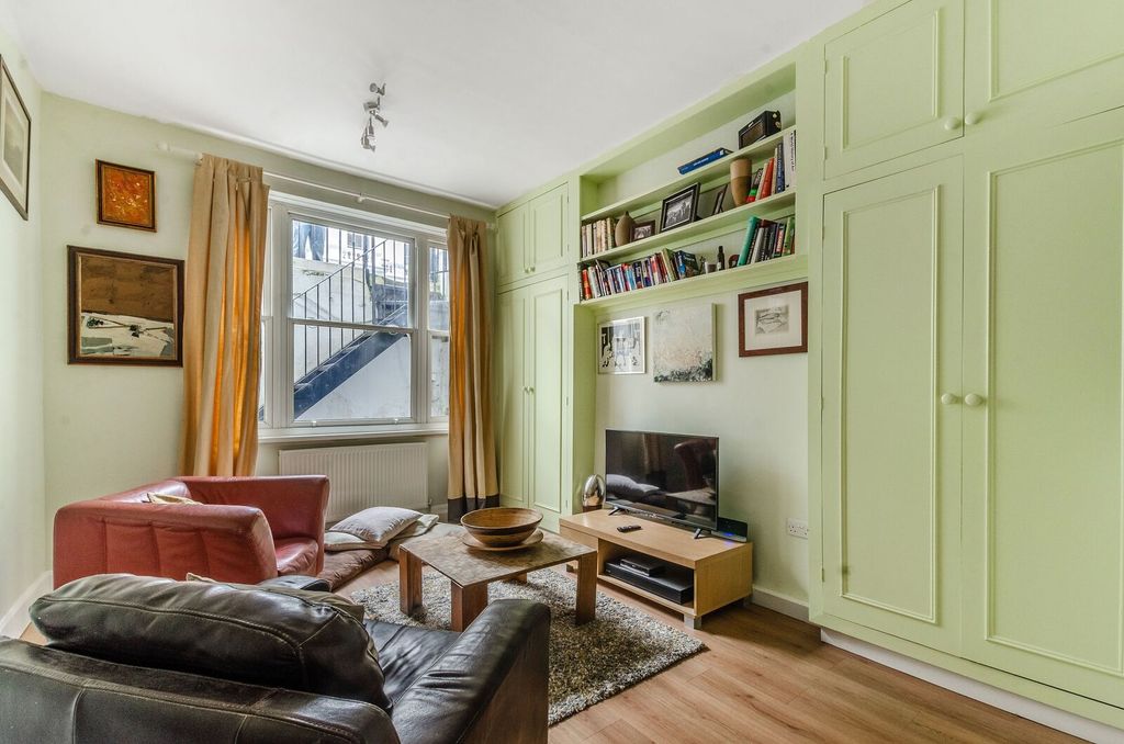 Property photo 1 of 8