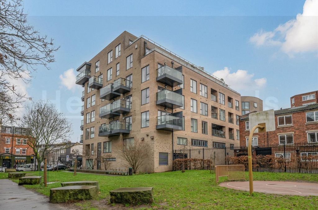 Property photo 1 of 15 7748ba31-4E75-44Eb-9Ed5-757dc690c1B9.Jpg