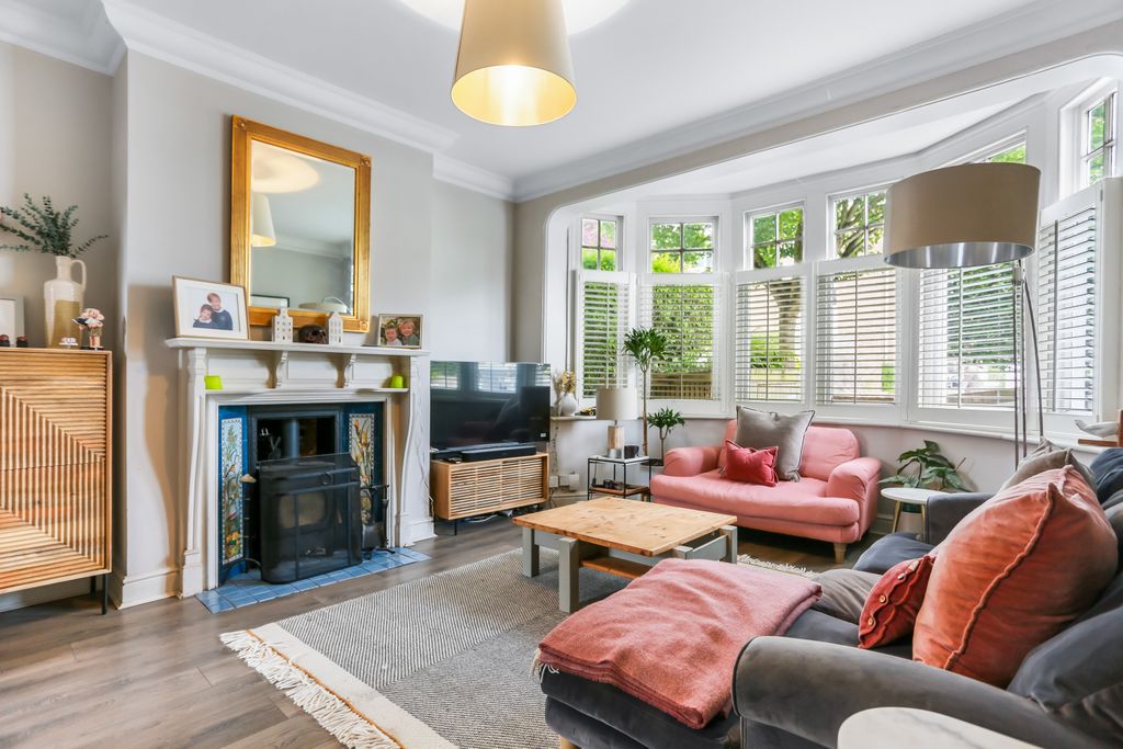 Property photo 3 of 27 296A8980