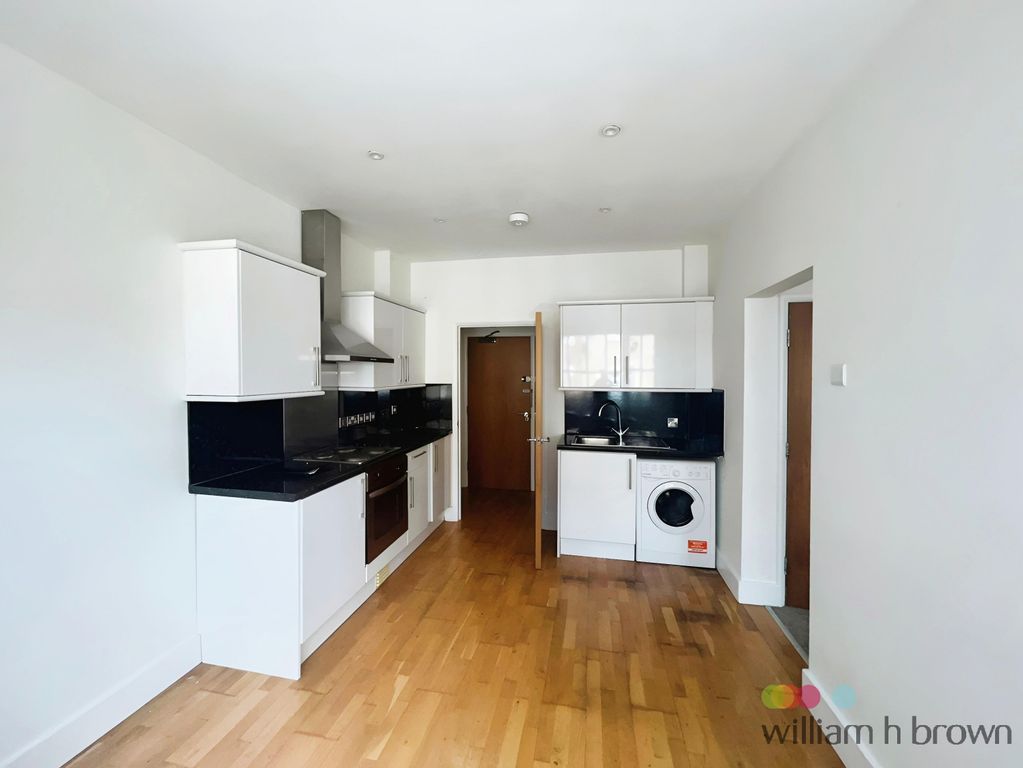 Property photo 1 of 8 Image