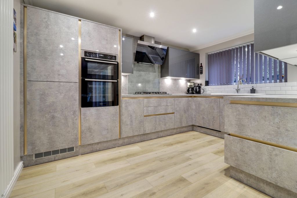 Property photo 3 of 27 Img_2191-Img_2193