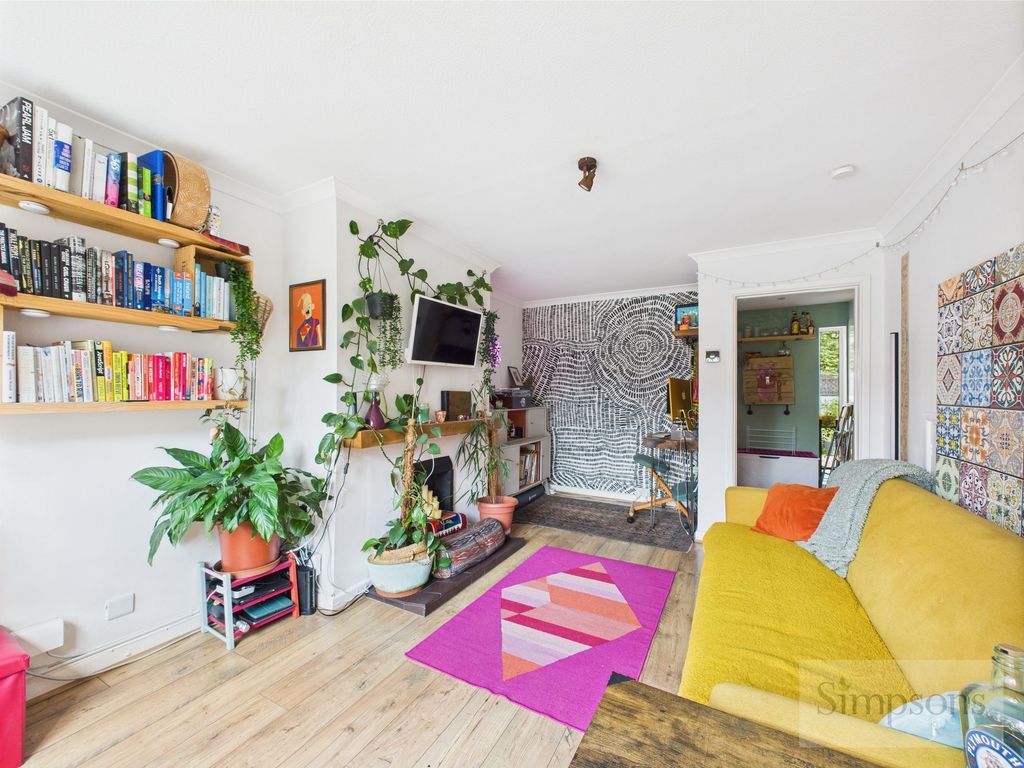 Property photo 3 of 11