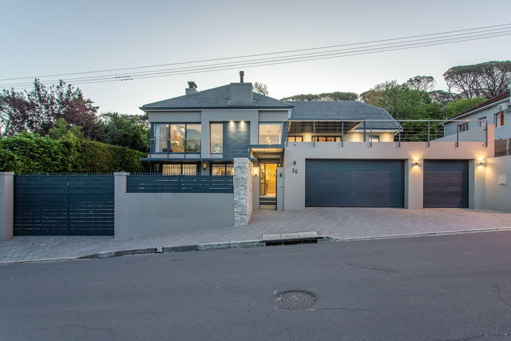 Property photo 1 of 26