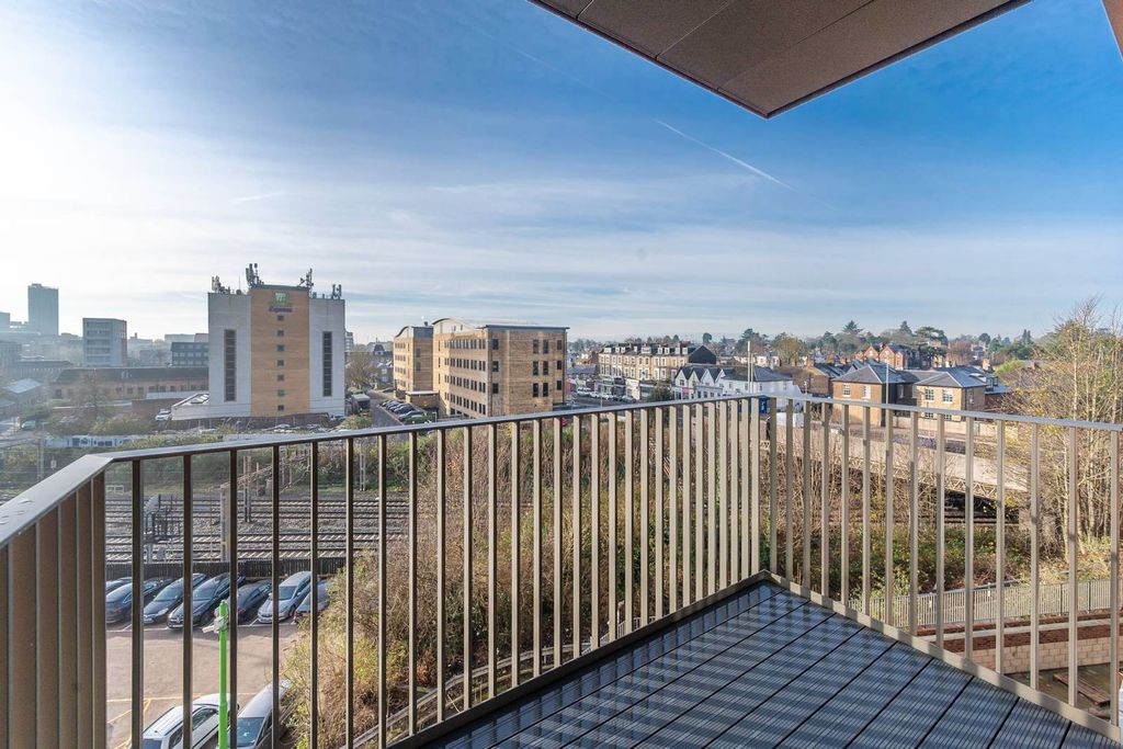 Property photo 2 of 22