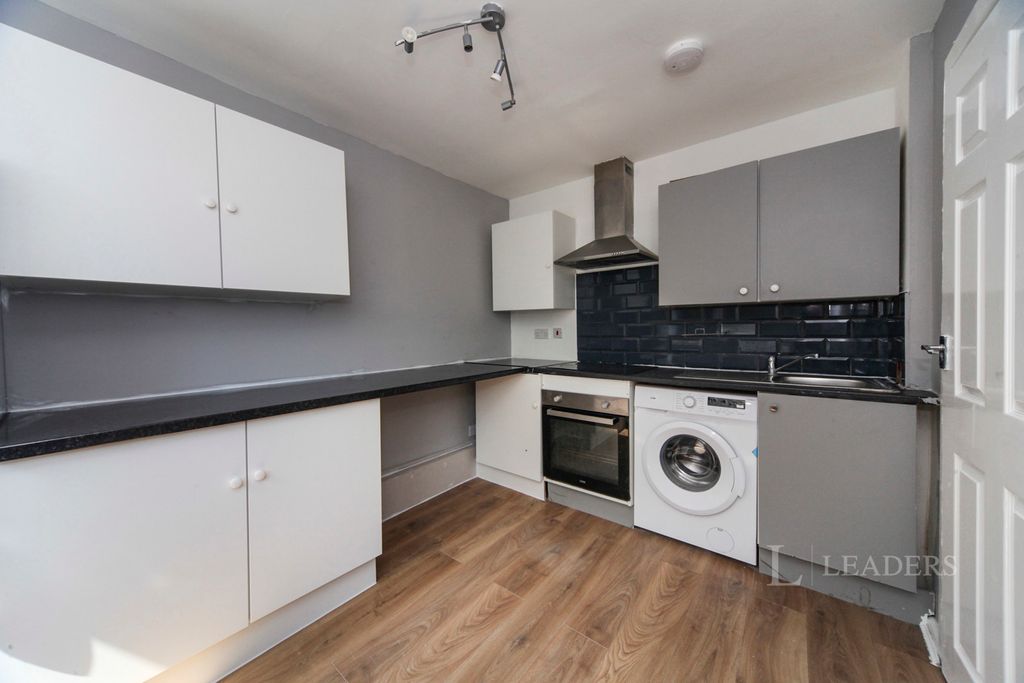 Property photo 3 of 15 Pbox-Img.Jpg