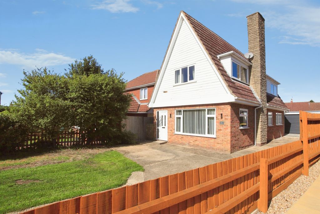Property photo 1 of 25 Outside