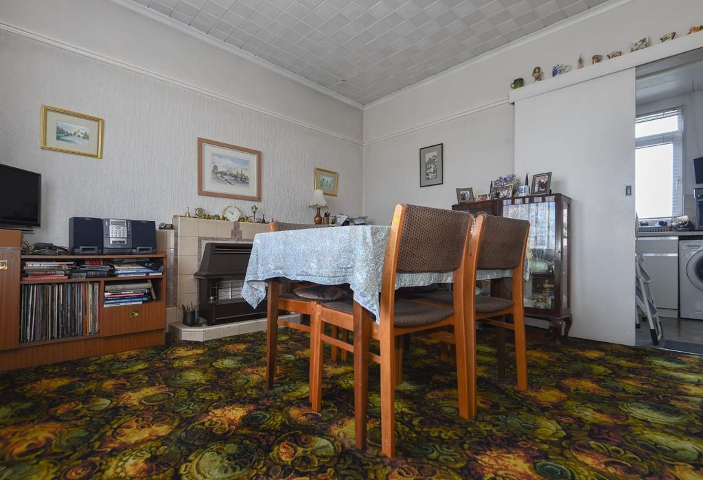 Property photo 2 of 23 47Lr Dining Room.Jpg