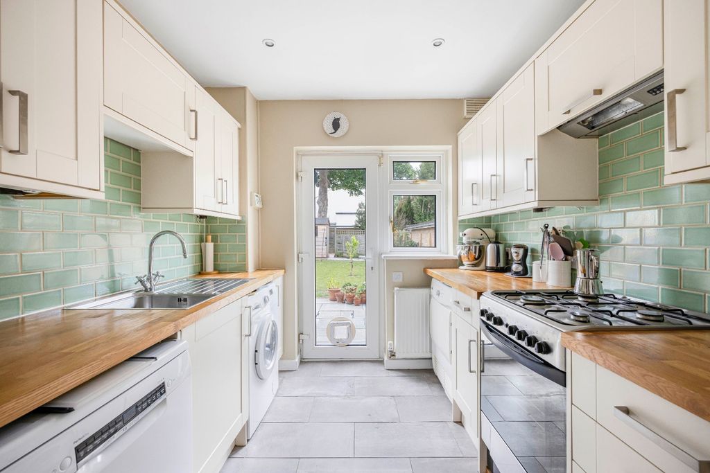 Property photo 2 of 14 Picture No. 05