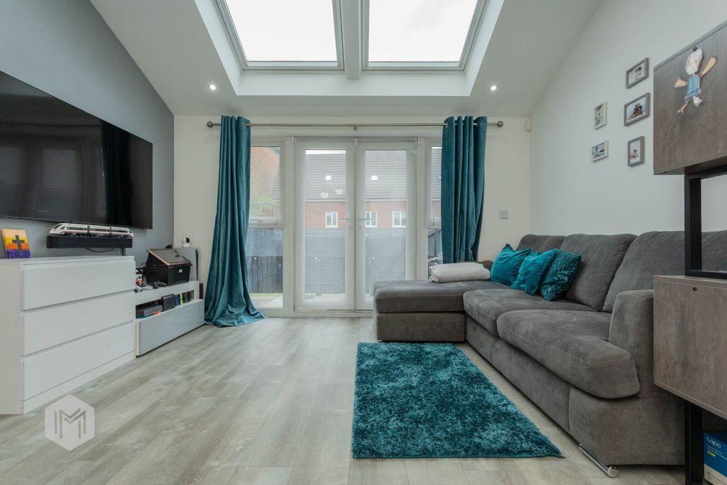 Property photo 2 of 34 Picture No. 40