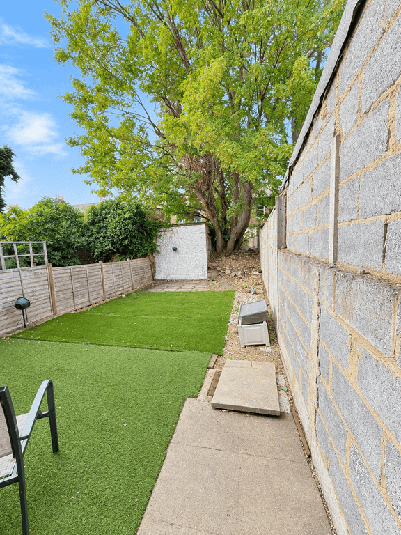Property photo 1 of 5 Gallery