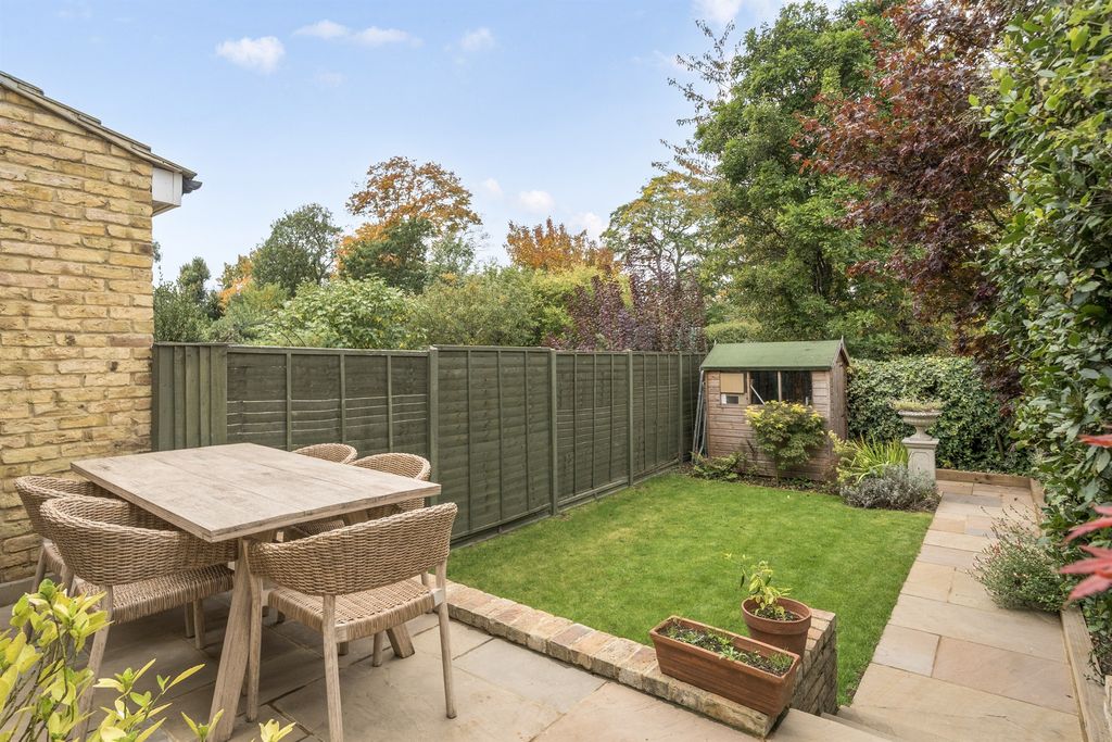 Property photo 2 of 15