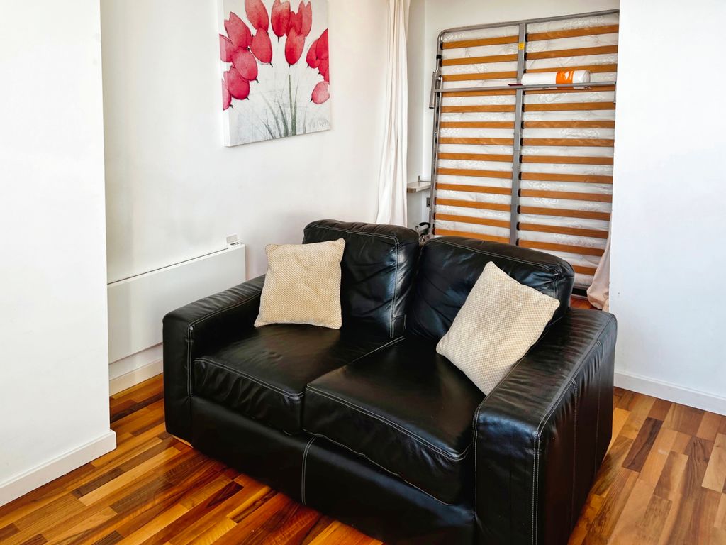 Property photo 3 of 4