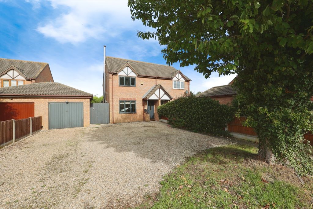 Property photo 1 of 22 4521851