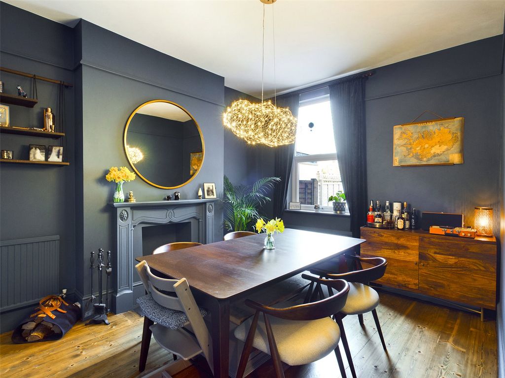Property photo 3 of 13 Dining Room