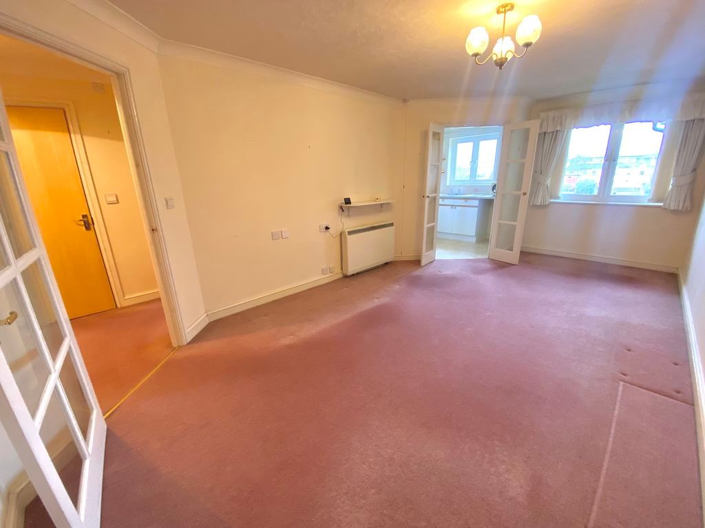 Property photo 3 of 16 Lounge/Dining Room