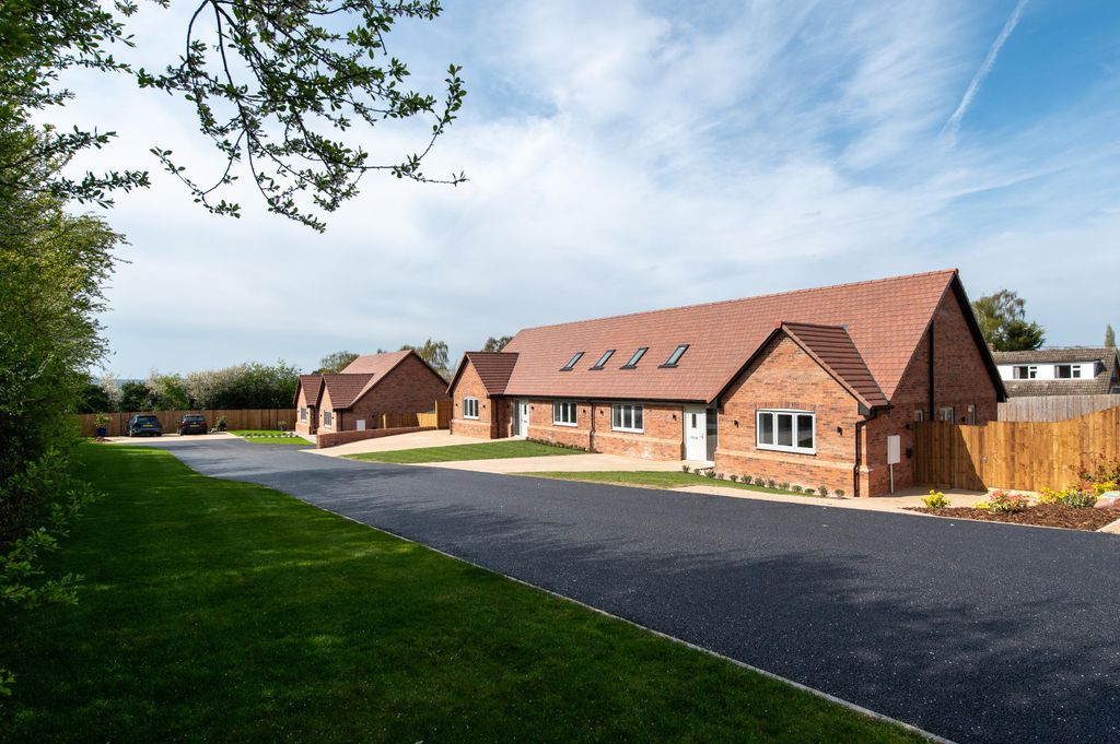 Property photo 1 of 21 Image