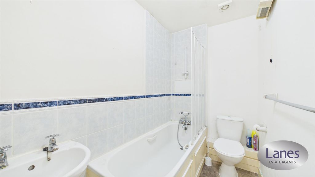 Property photo 3 of 5 Cam04248G0-Pr0160-Still002.Jpg