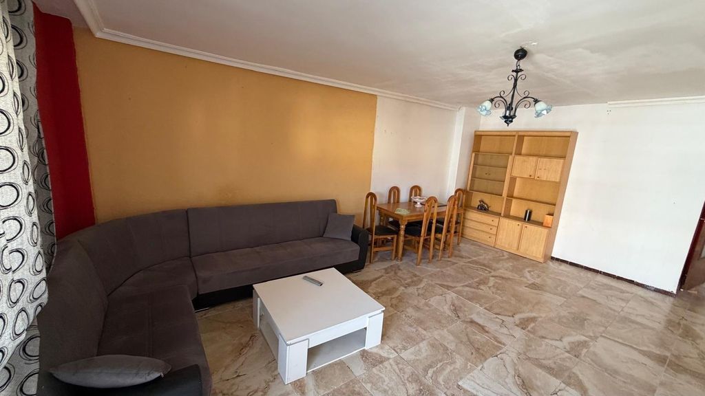 Property photo 3 of 42