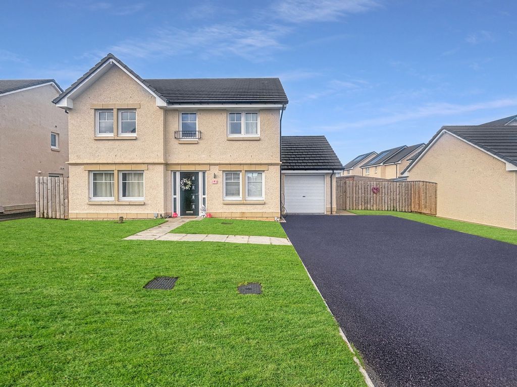 Property photo 1 of 32