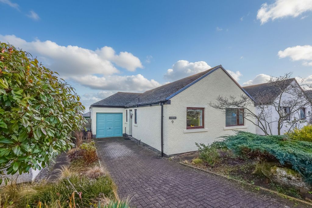 Property photo 1 of 22