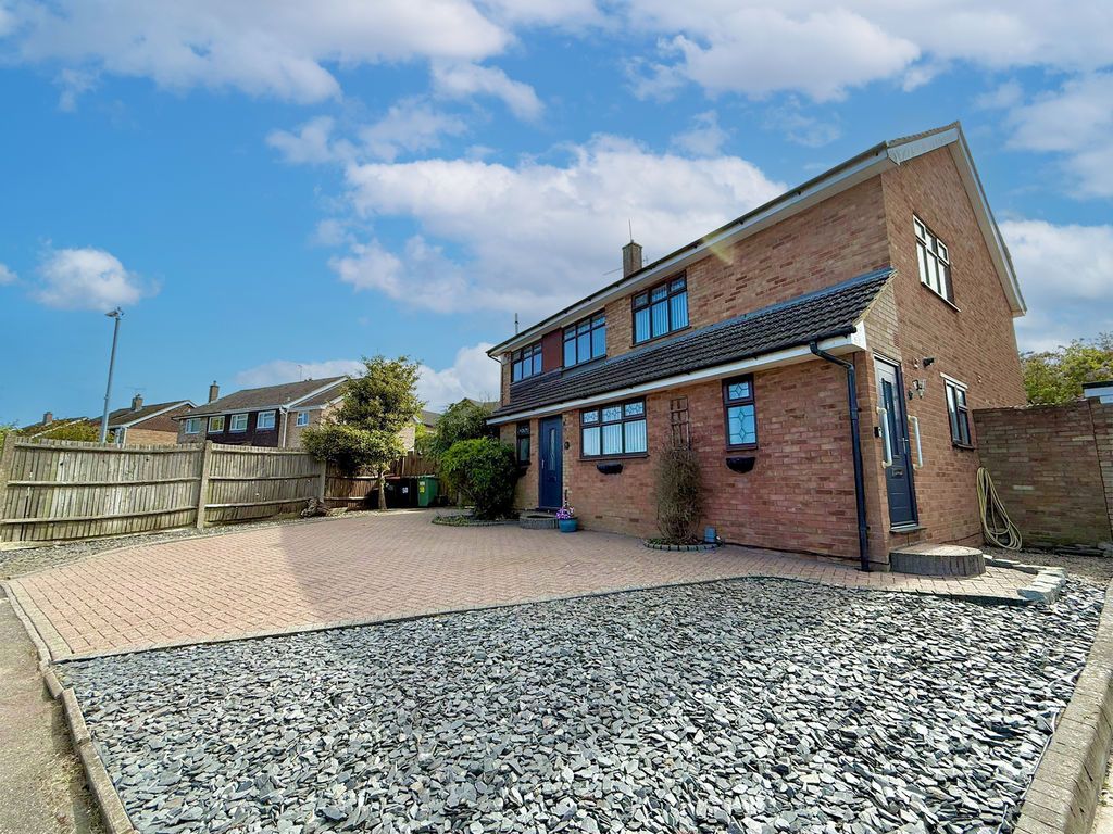 Property photo 2 of 33 Photo 35