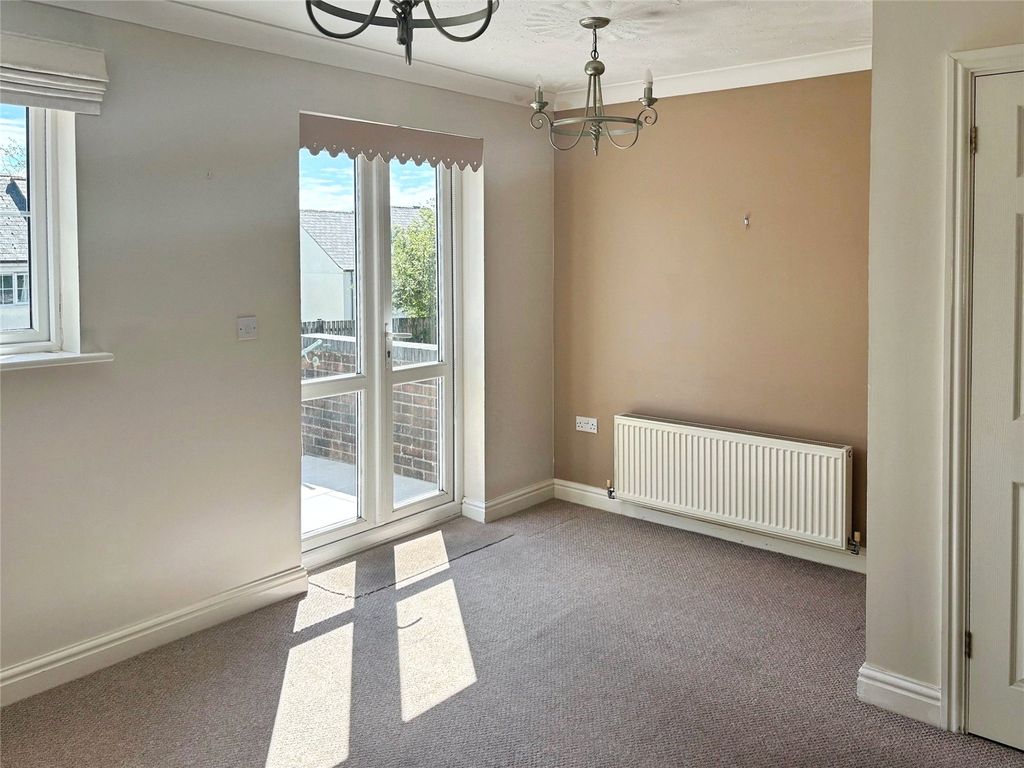 Property photo 3 of 15 Picture No. 63